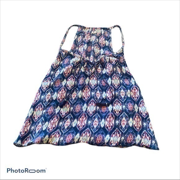 Hollister Aztec tank top crop shirt - Picture 1 of 5